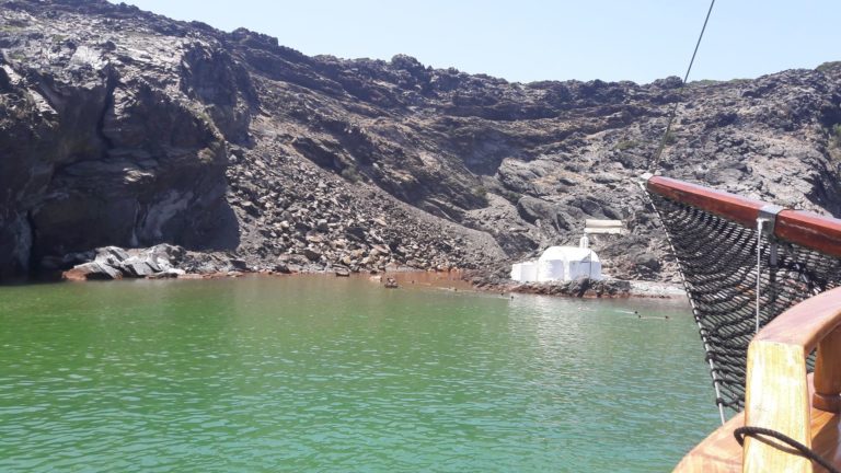 Bain de souffre à Santorin