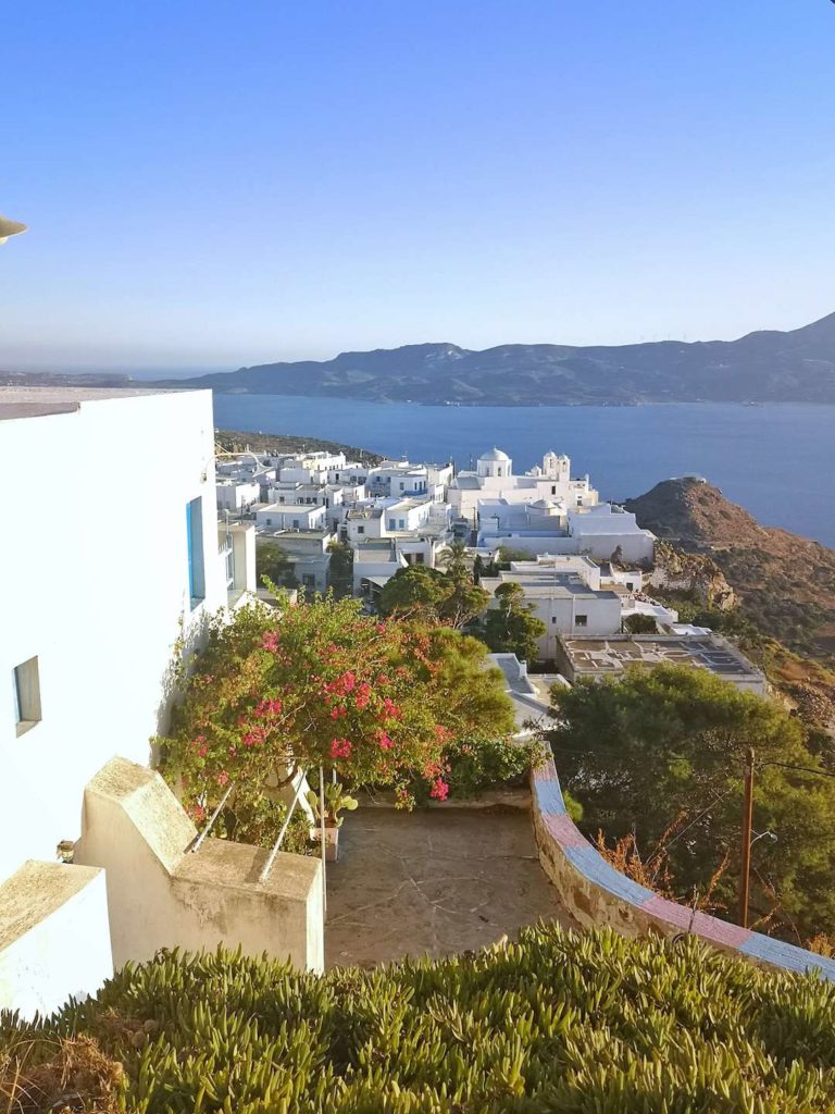 Vue depuis le castro Plaka Milos