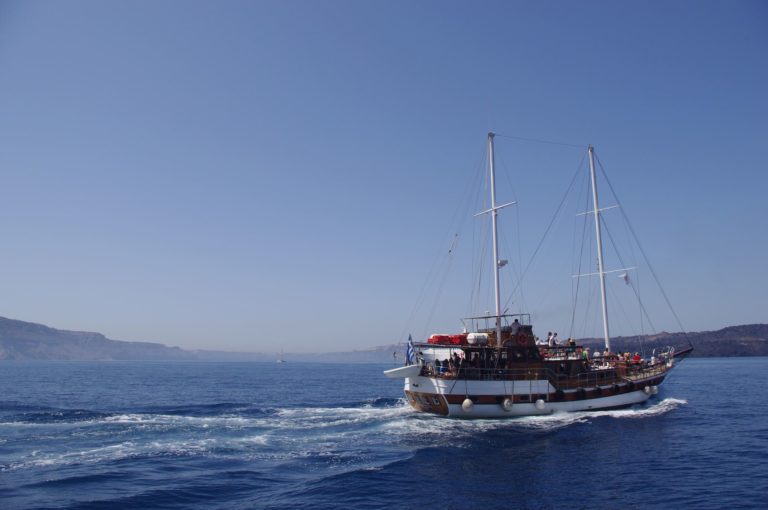 Excursion bateau santorin vue de la mer